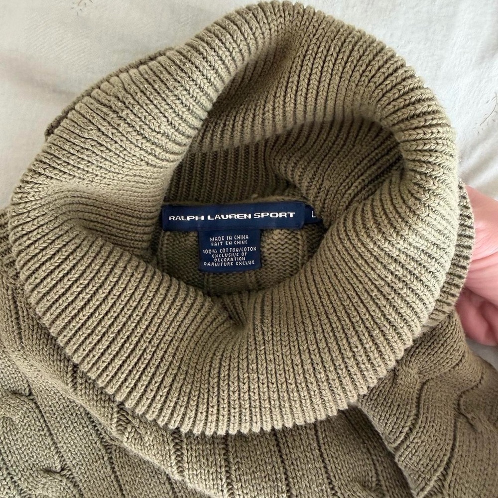Vintage Y2K Cable-Knit Cotton Turtleneck Sweater - Picture 2 of 3
